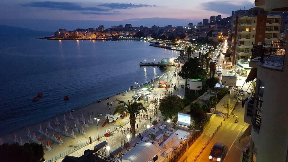 Beautifull Holiday Apartment Larisa Sarandë Exteriör bild